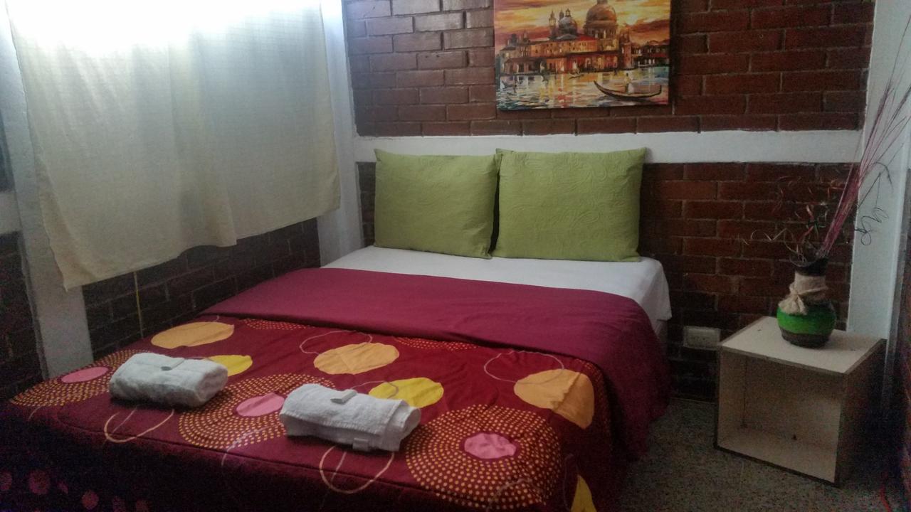 Hotel Colonial Maya Guatemala City Exterior foto